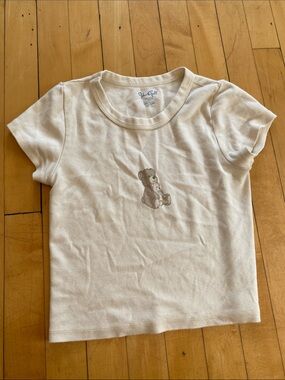 Brandy Melville Ashlyn Tee with Teddy Graphic